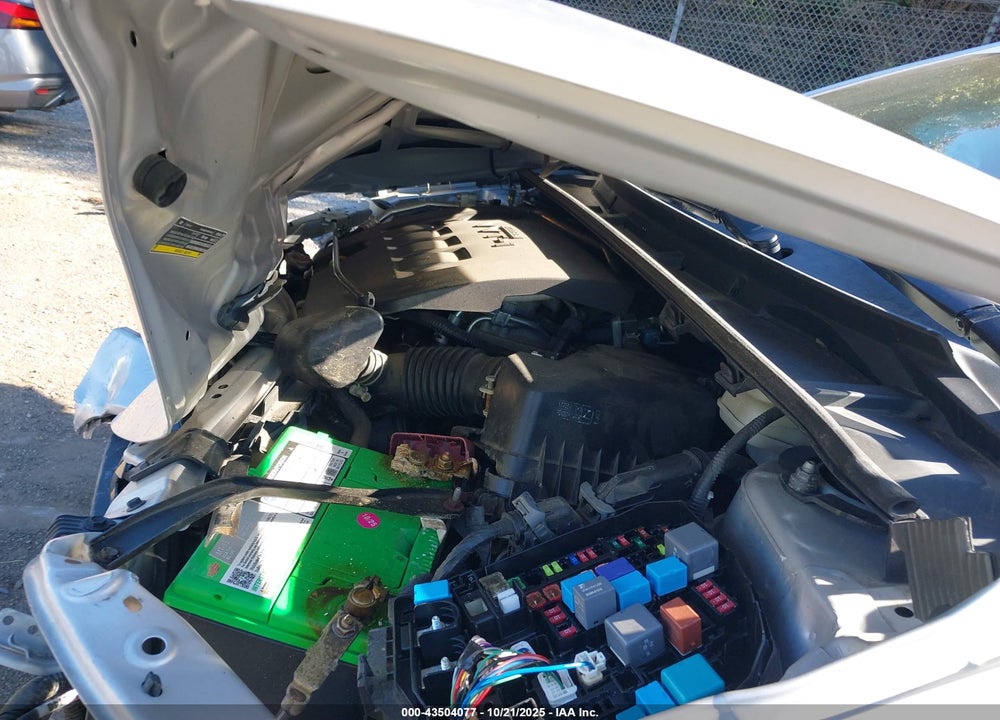 2018 TOYOTA COROLLA LE VIN: 2T1BURHE2JC067806