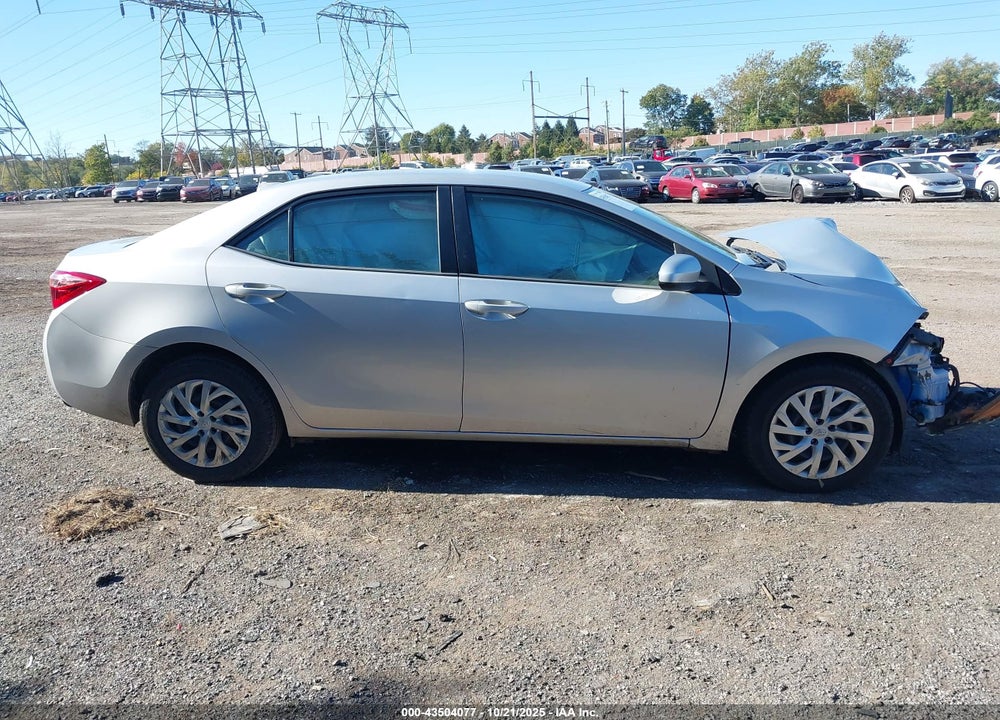2018 TOYOTA COROLLA LE VIN: 2T1BURHE2JC067806