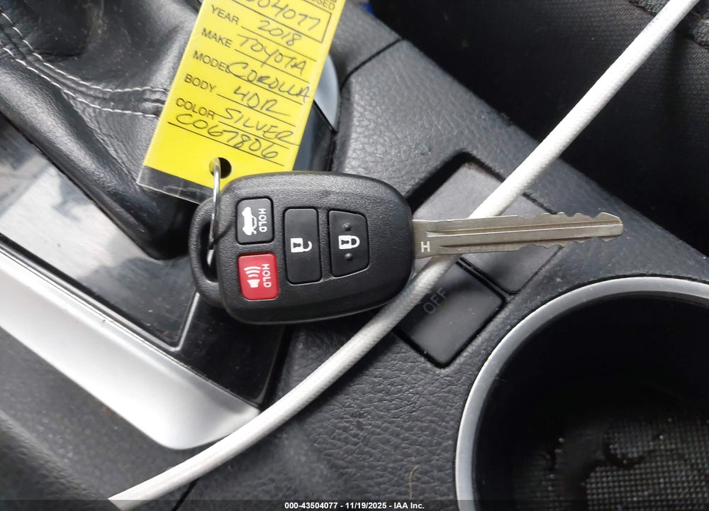 2018 TOYOTA COROLLA LE VIN: 2T1BURHE2JC067806