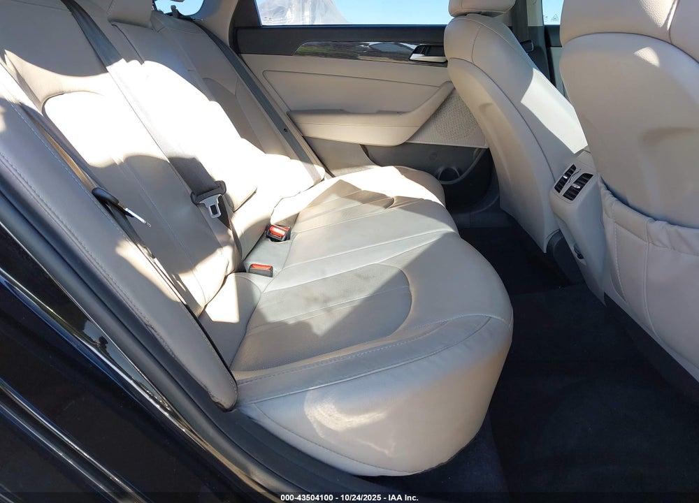2018 HYUNDAI SONATA LIMITED VIN: 5NPE34AF8JH696179