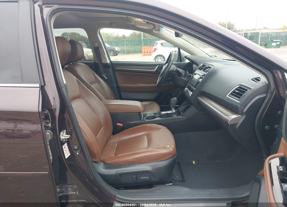 2017 SUBARU OUTBACK 3.6R TOURING VIN: 4S4BSETC5H3201680