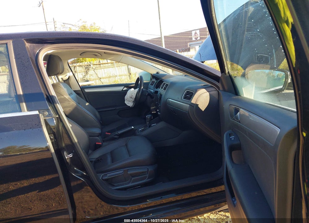 2016 VOLKSWAGEN JETTA 1.4T SE VIN: 3VWD67AJ8GM376286