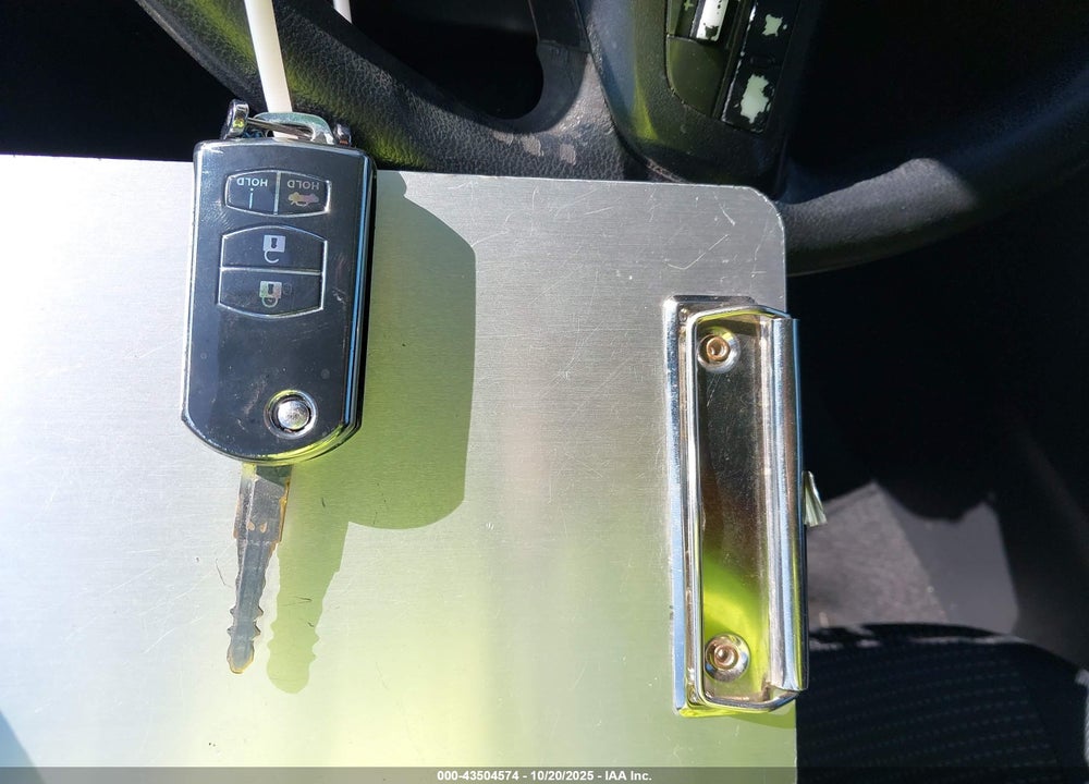 2012 MAZDA MAZDA3 VIN: JM1BL1UG1C1524804