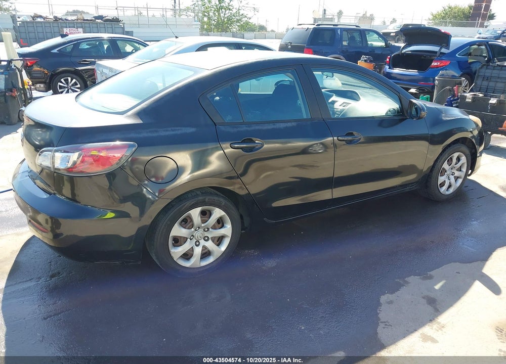 2012 MAZDA MAZDA3 VIN: JM1BL1UG1C1524804