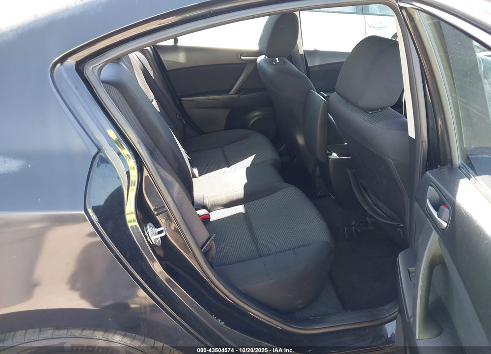 2012 MAZDA MAZDA3 VIN: JM1BL1UG1C1524804