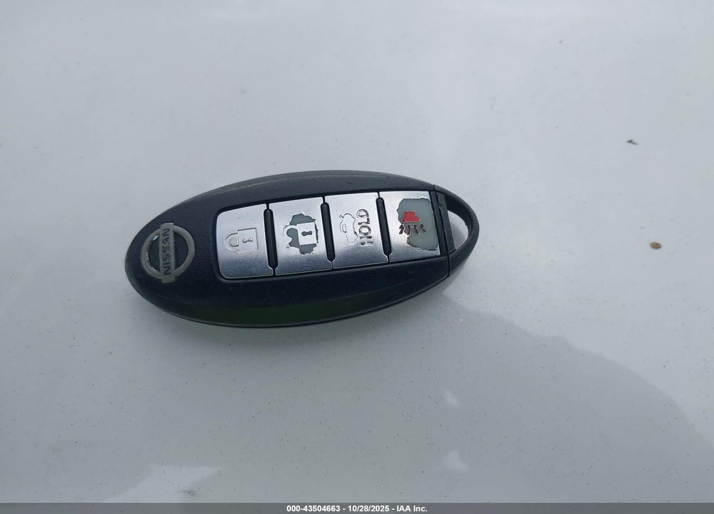 2014 NISSAN SENTRA SR VIN: 3N1AB7AP1EY237776