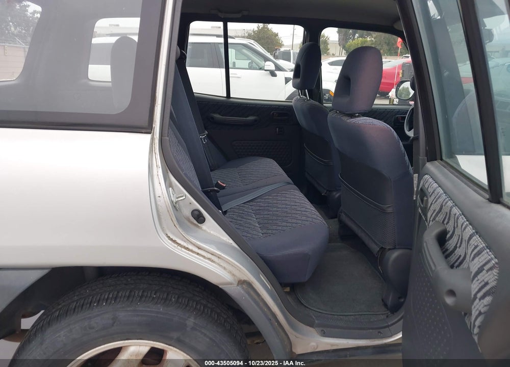 1998 TOYOTA RAV4 VIN: JT3GP10V9W0020191