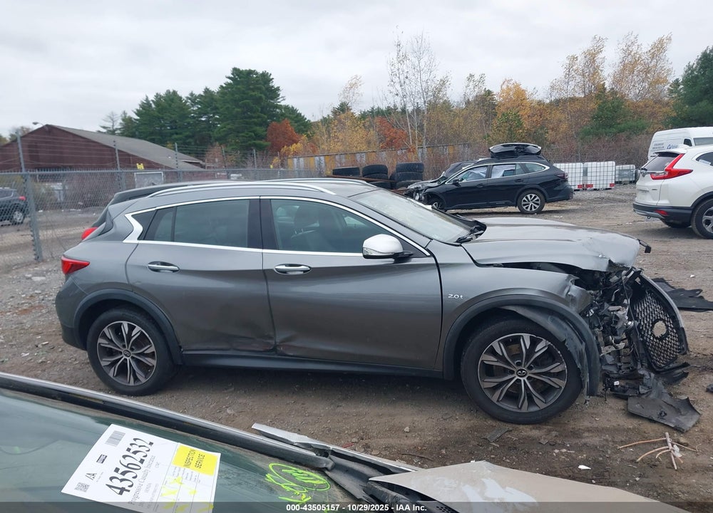 2017 INFINITI QX30 PREMIUM VIN: SJKCH5CRXHA036407