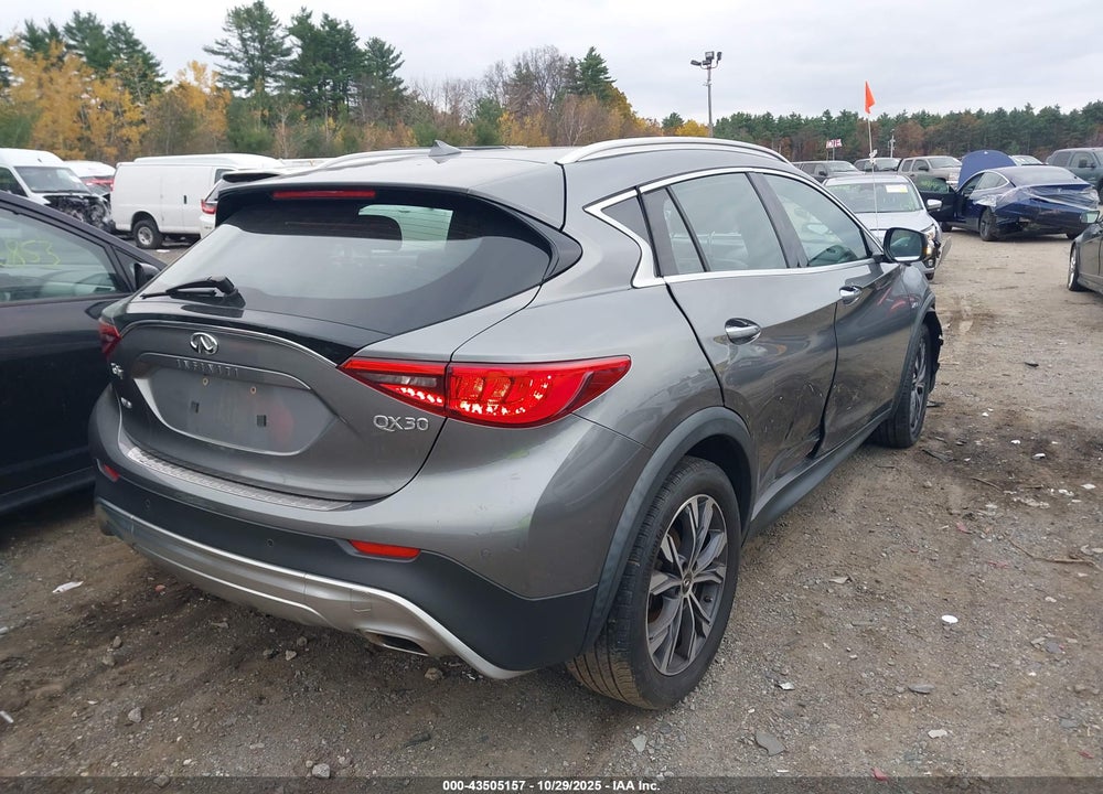 2017 INFINITI QX30 PREMIUM VIN: SJKCH5CRXHA036407