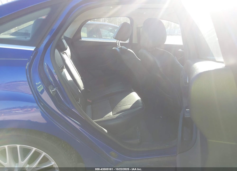 2014 FORD FOCUS VIN: 1FADP3J25EL234242