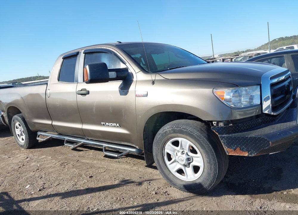 2012 TOYOTA TUNDRA GRADE 5.7L V8 VIN: 5TFCW5F13CX014186