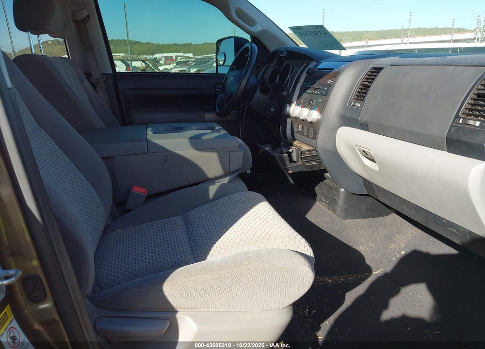 2012 TOYOTA TUNDRA GRADE 5.7L V8 VIN: 5TFCW5F13CX014186