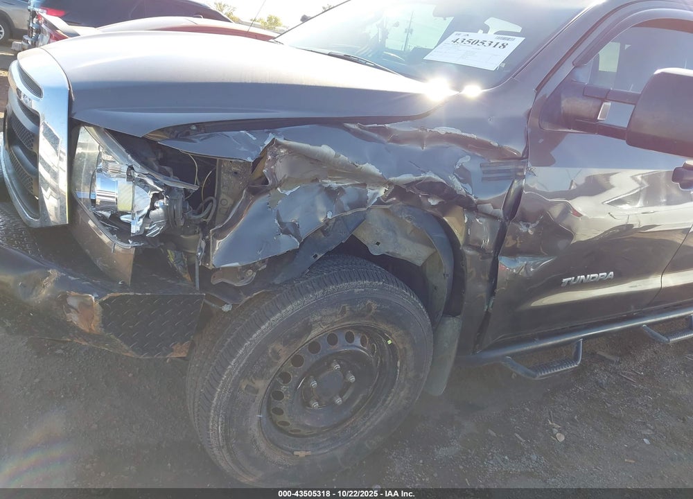 2012 TOYOTA TUNDRA GRADE 5.7L V8 VIN: 5TFCW5F13CX014186