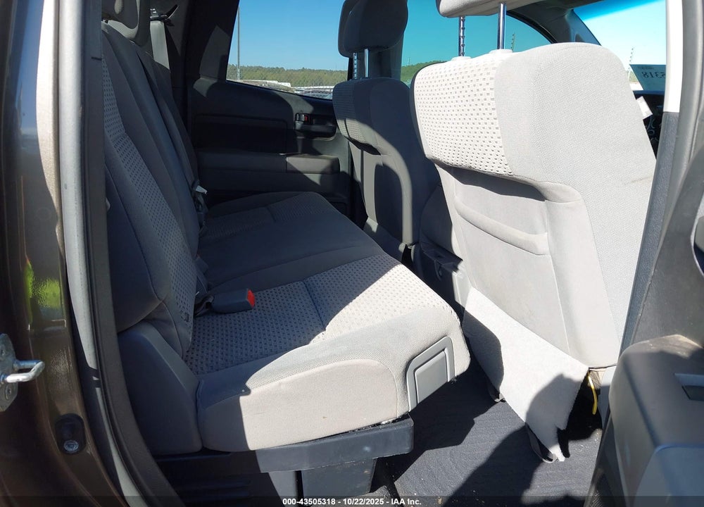 2012 TOYOTA TUNDRA GRADE 5.7L V8 VIN: 5TFCW5F13CX014186