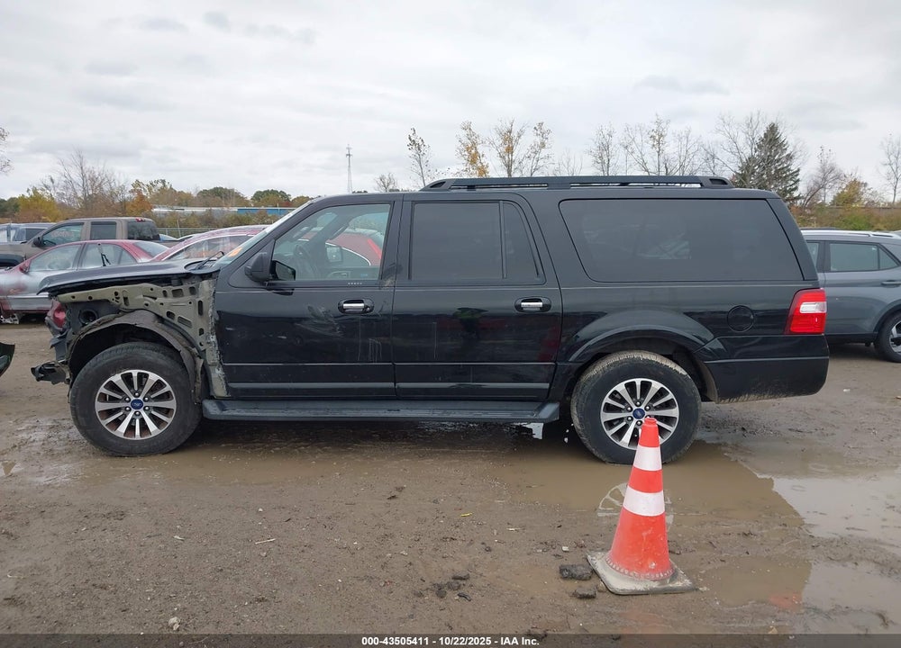 2017 FORD EXPEDITION EL XLT VIN: 1FMJK1HT7HEA61455