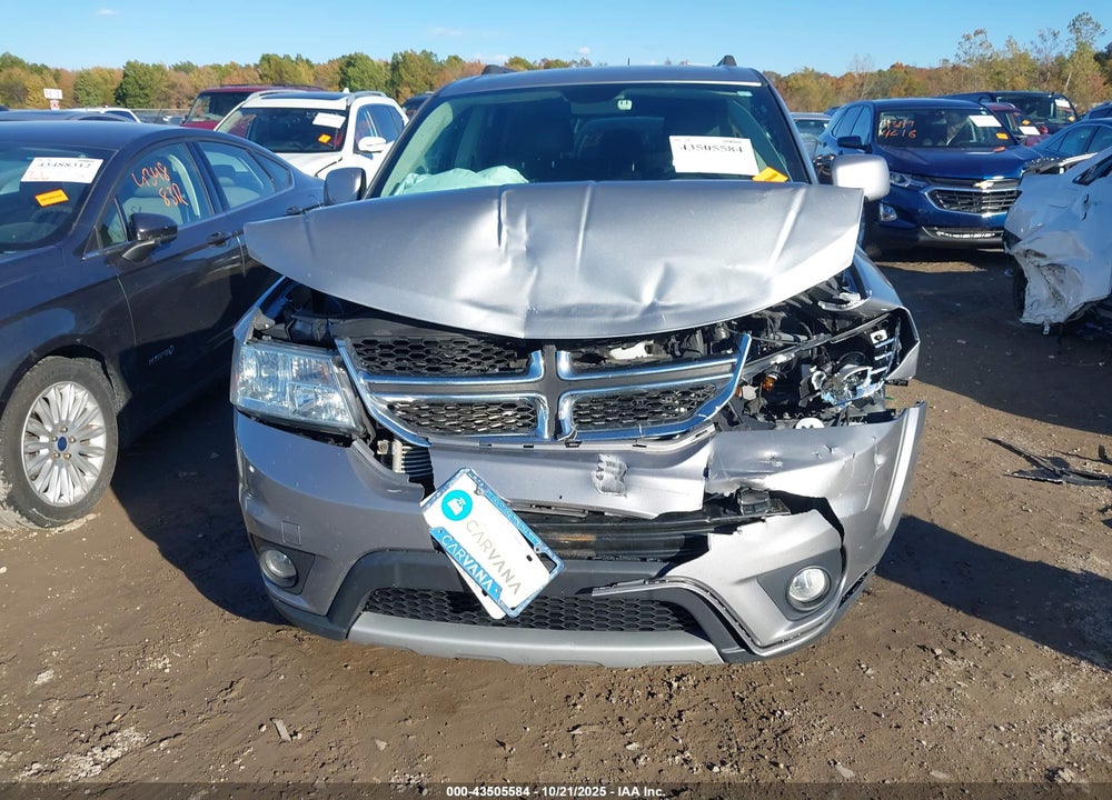 2018 DODGE JOURNEY SXT AWD VIN: 3C4PDDBG7JT189660