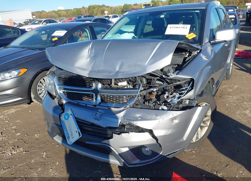 2018 DODGE JOURNEY SXT AWD VIN: 3C4PDDBG7JT189660