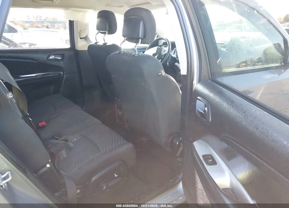 2018 DODGE JOURNEY SXT AWD VIN: 3C4PDDBG7JT189660