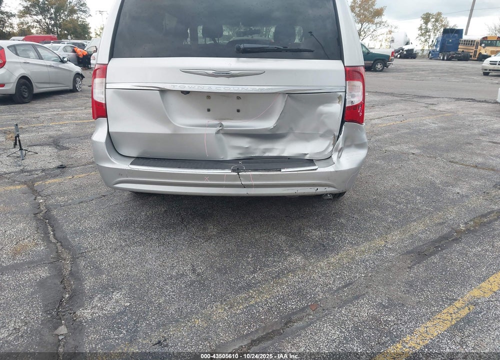 2011 CHRYSLER TOWN & COUNTRY TOURING-L VIN: 2A4RR8DG0BR605643