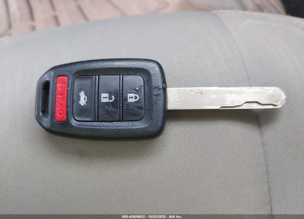 2019 HONDA CIVIC LX VIN: 2HGFC2F66KH533561