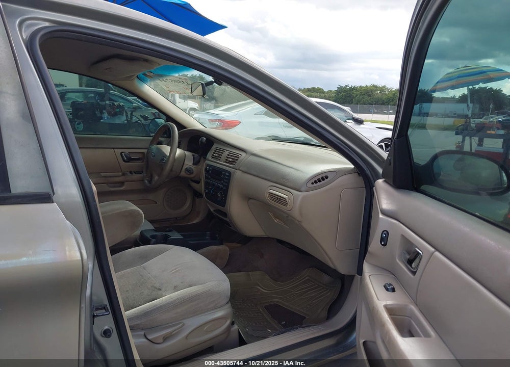 2003 FORD TAURUS SES VIN: 1FAFP55223A178025