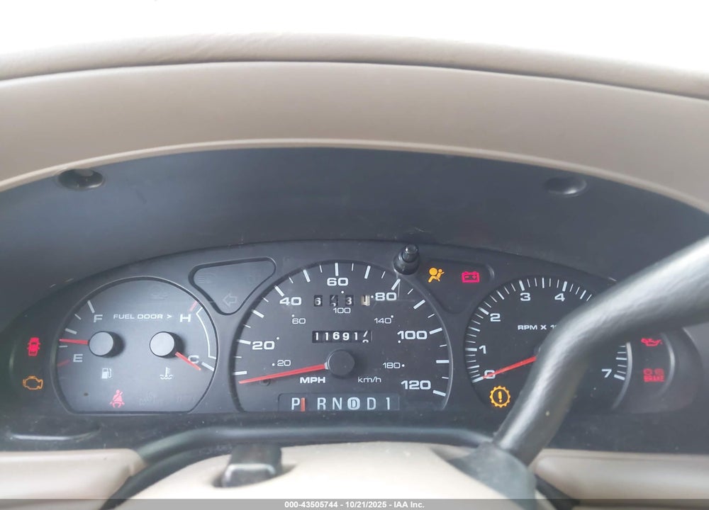 2003 FORD TAURUS SES VIN: 1FAFP55223A178025