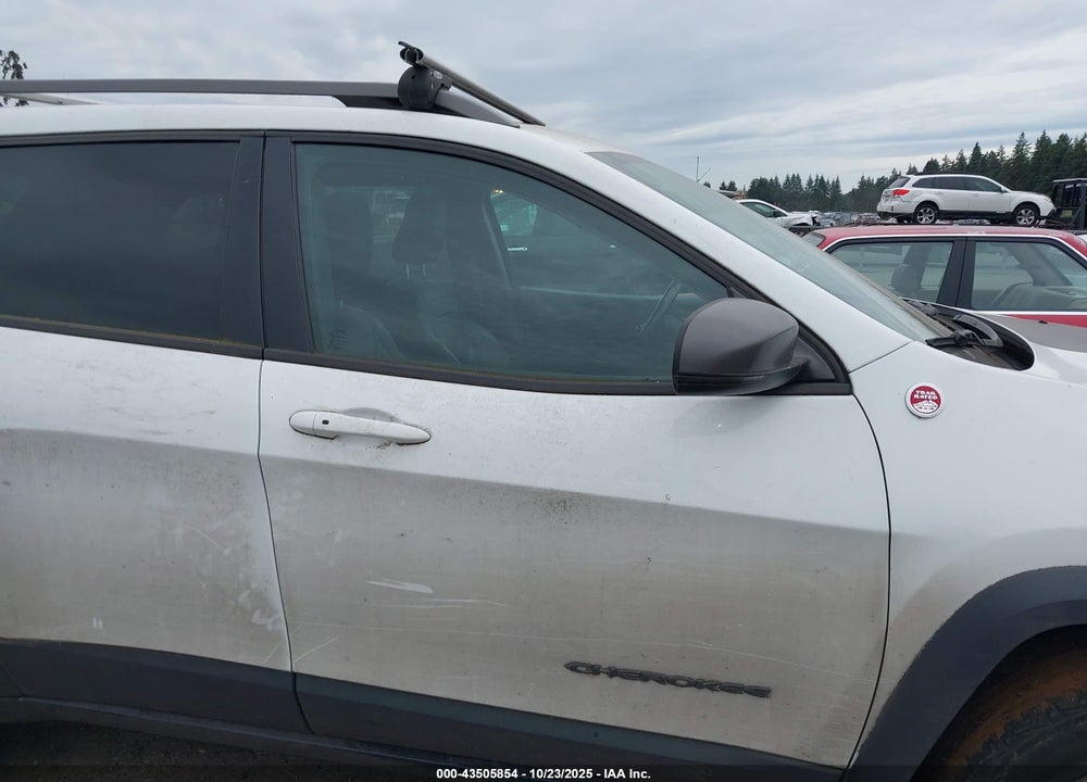 2014 JEEP CHEROKEE TRAILHAWK VIN: 1C4PJMBS3EW182198