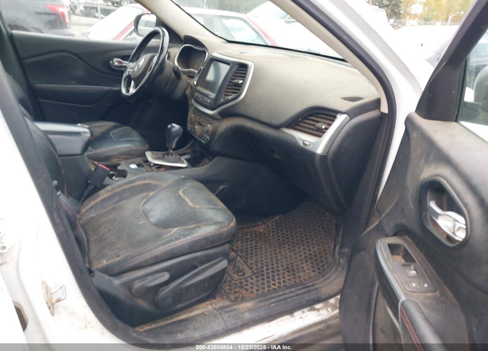2014 JEEP CHEROKEE TRAILHAWK VIN: 1C4PJMBS3EW182198