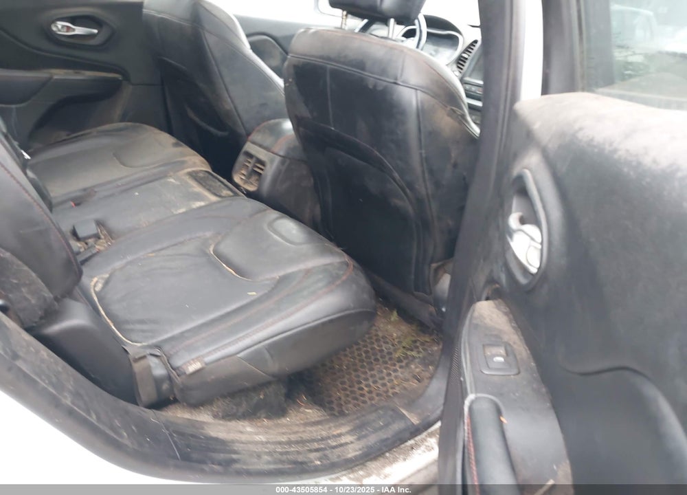 2014 JEEP CHEROKEE TRAILHAWK VIN: 1C4PJMBS3EW182198