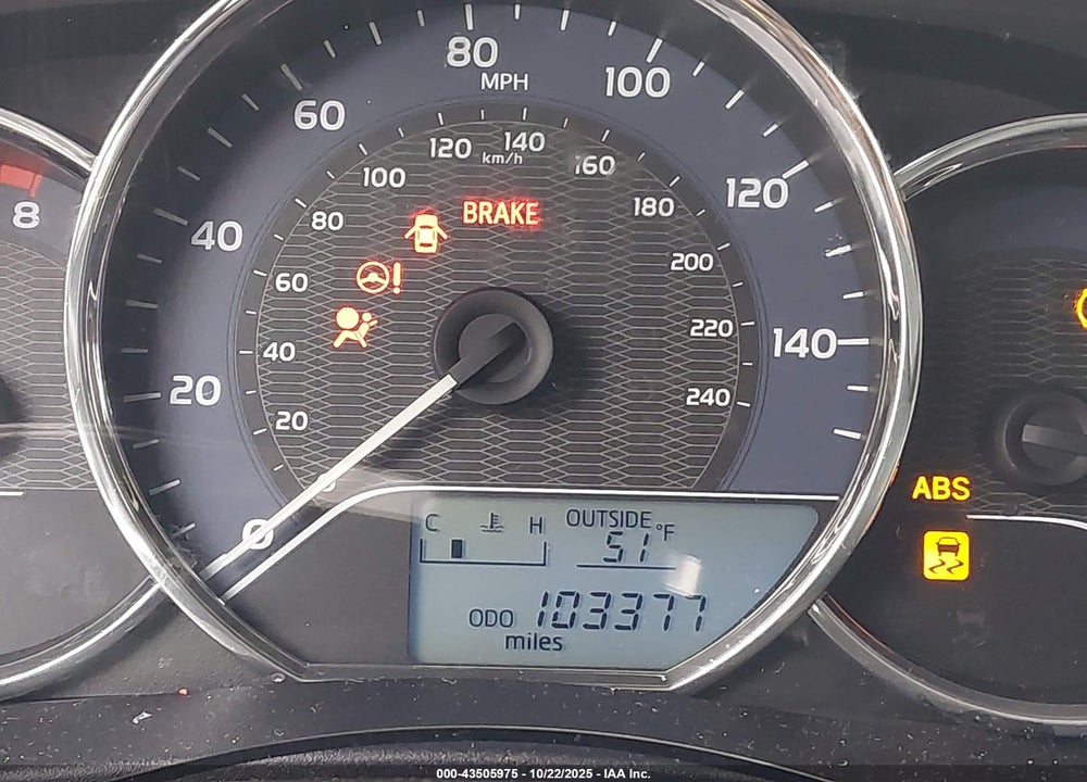 2014 TOYOTA COROLLA LE VIN: 5YFBURHE9EP013375