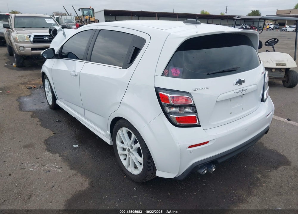 2020 CHEVROLET SONIC FWD  LT 5-DOOR VIN: 1G1JD6SB2L4111181