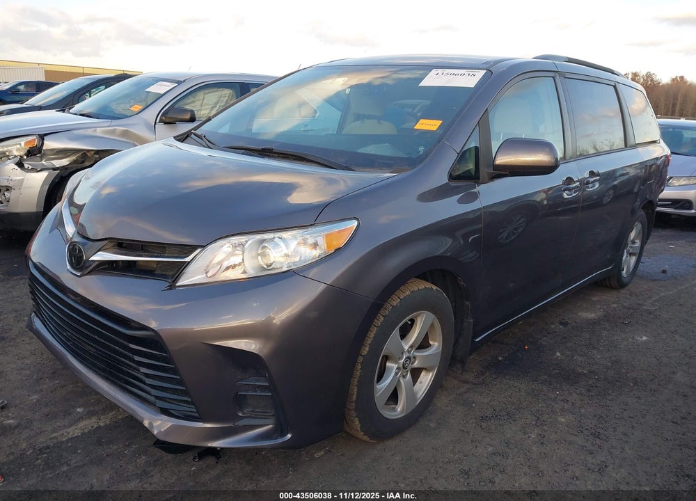2019 TOYOTA SIENNA LE 8 PASSENGER VIN: 5TDKZ3DC3KS003902