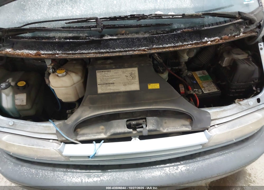 1991 TOYOTA PREVIA DLX VIN: JT3AC11R1M0021951