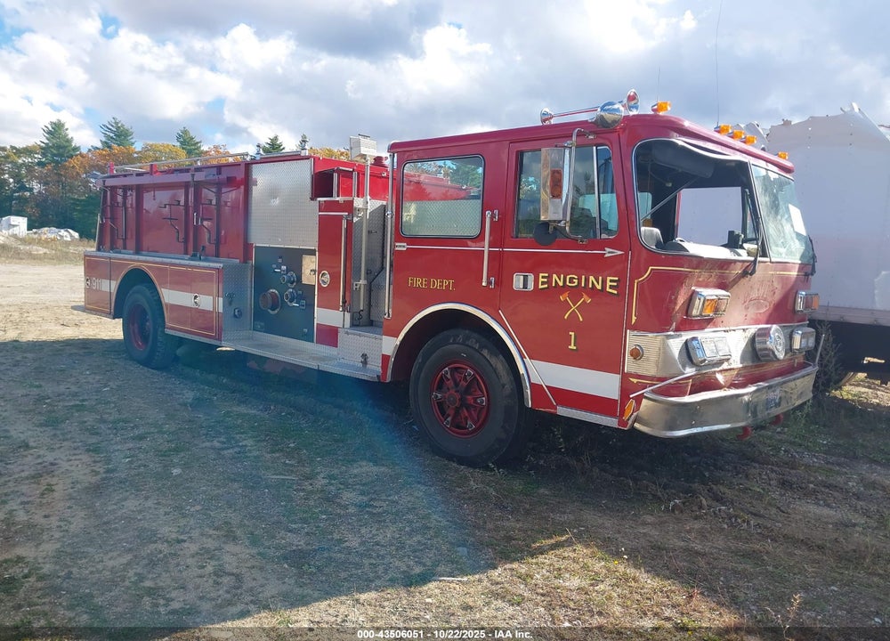 1989 PIERCE MFG. INC. FIRETRUCK VIN: 1P9CA01D1KA040148