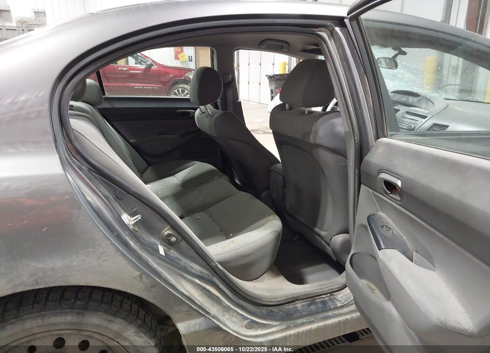 2009 HONDA CIVIC LX VIN: 19XFA16599E047368