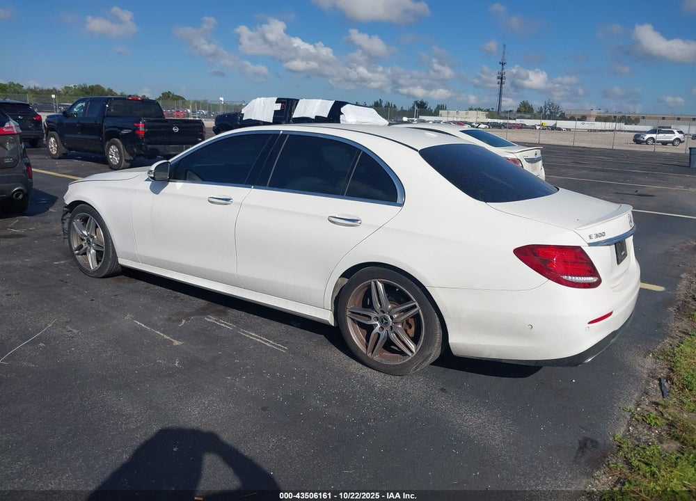 2017 MERCEDES-BENZ E 300 VIN: WDDZF4JB4HA258952