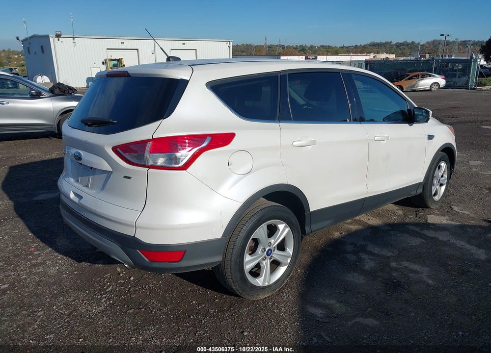 2015 FORD ESCAPE SE VIN: 1FMCU0G76FUB66167