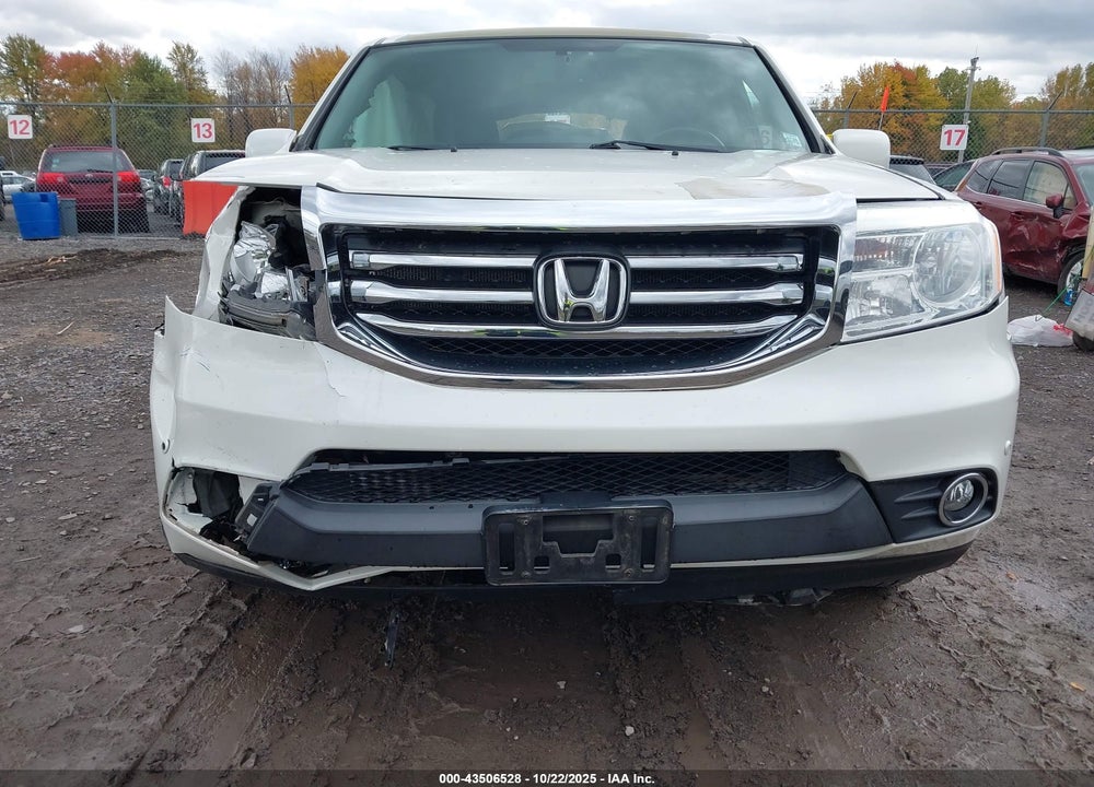 2013 HONDA PILOT TOURING VIN: 5FNYF4H93DB068408