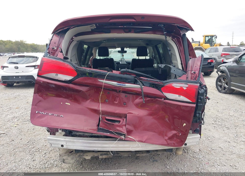 2018 CHRYSLER PACIFICA TOURING L PLUS VIN: 2C4RC1EG4JR289613