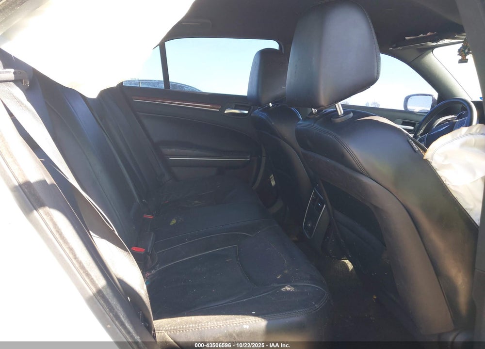 2013 CHRYSLER 300 VIN: 2C3CCAAG3DH533939