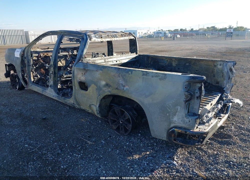 2020 CHEVROLET SILVERADO 1500 4WD STANDARD BED LT VIN: 1GCRYDEDXLZ249487