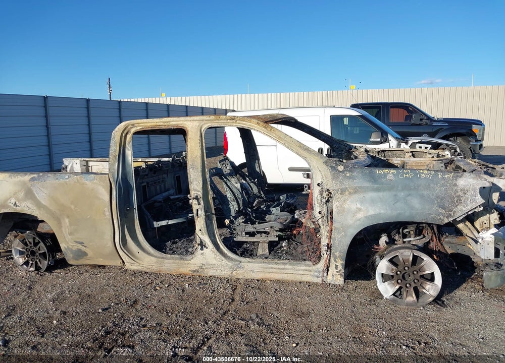 2020 CHEVROLET SILVERADO 1500 4WD STANDARD BED LT VIN: 1GCRYDEDXLZ249487