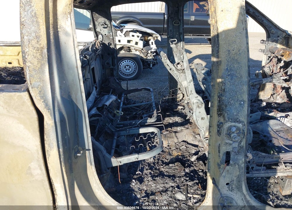 2020 CHEVROLET SILVERADO 1500 4WD STANDARD BED LT VIN: 1GCRYDEDXLZ249487