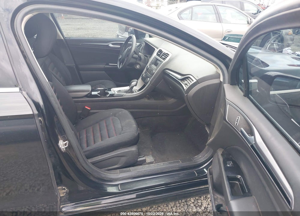 2014 FORD FUSION SE VIN: 3FA6P0HDXER380264