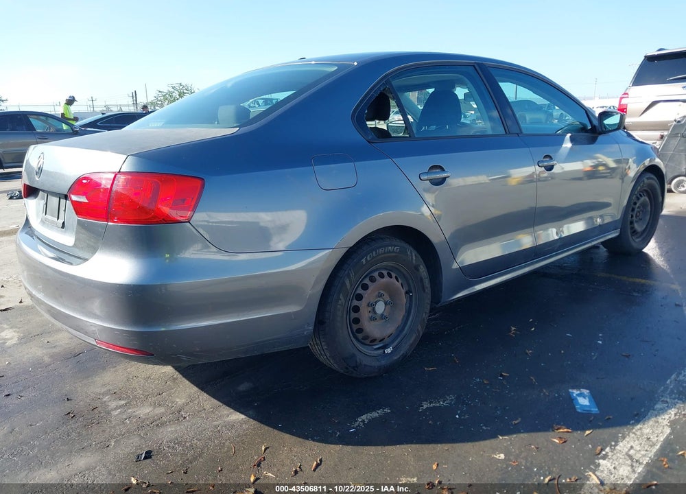 2014 VOLKSWAGEN JETTA 2.0L S VIN: 3VW2K7AJ9EM217003