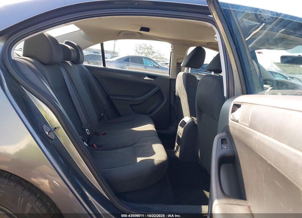 2014 VOLKSWAGEN JETTA 2.0L S VIN: 3VW2K7AJ9EM217003
