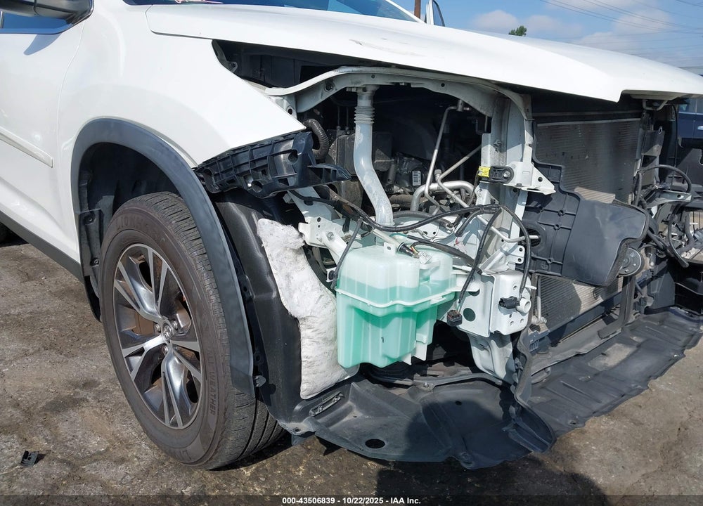 2019 TOYOTA HIGHLANDER VIN: 5TDZZRFH8KS345811