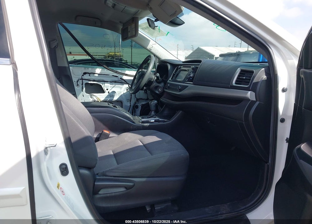 2019 TOYOTA HIGHLANDER VIN: 5TDZZRFH8KS345811