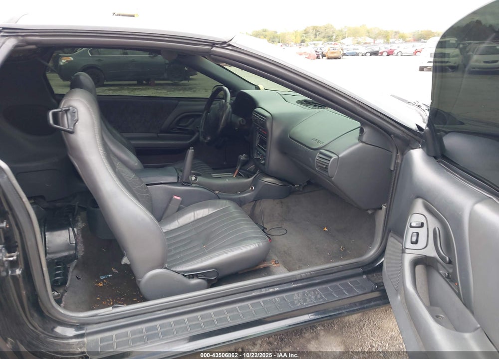 1997 CHEVROLET CAMARO SS/Z28 VIN: 2G1FP22P0V2128698