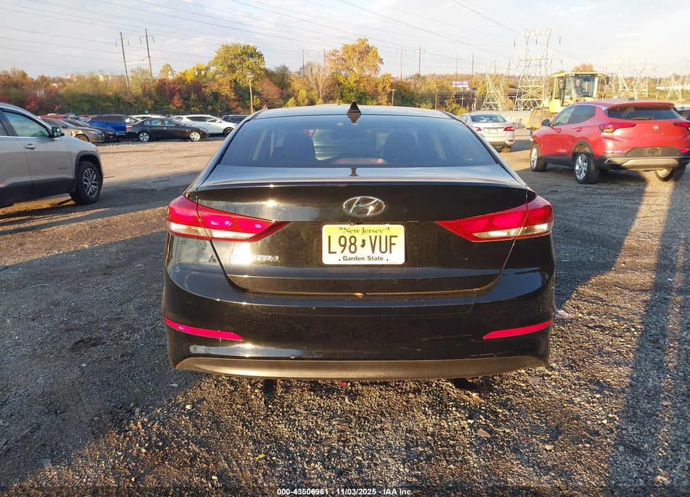 2018 HYUNDAI ELANTRA VIN: KMHD84LF4JU445509